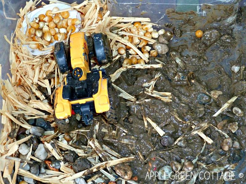 imaginative play for toddlers - farm