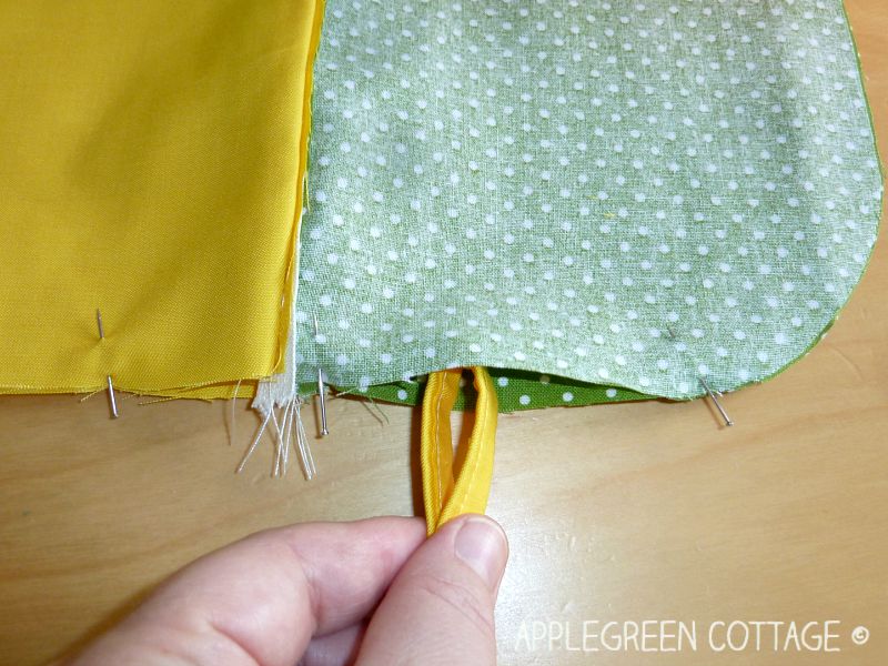 zipper pouch tutorial how to add a pull