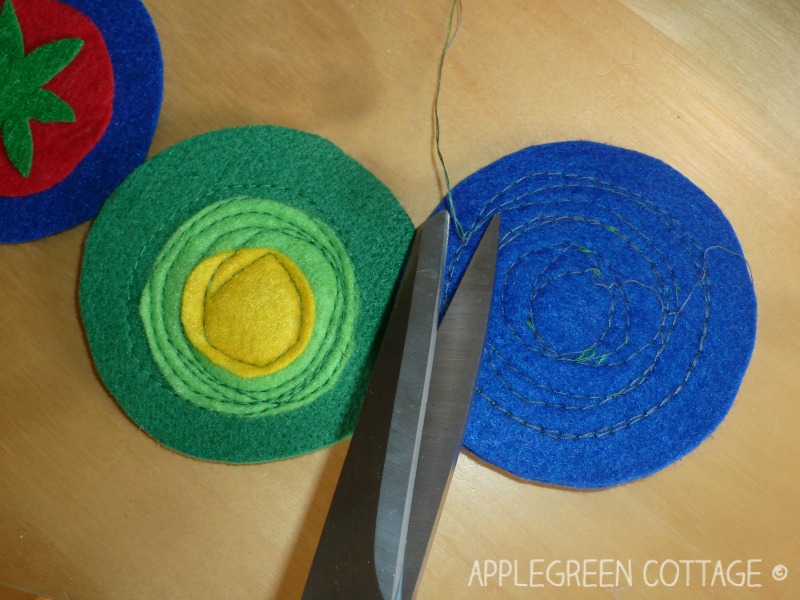 How to make easy DIY felt coasters