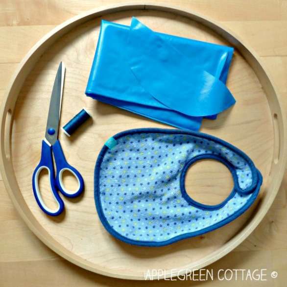 crumb catcher bib free patttern