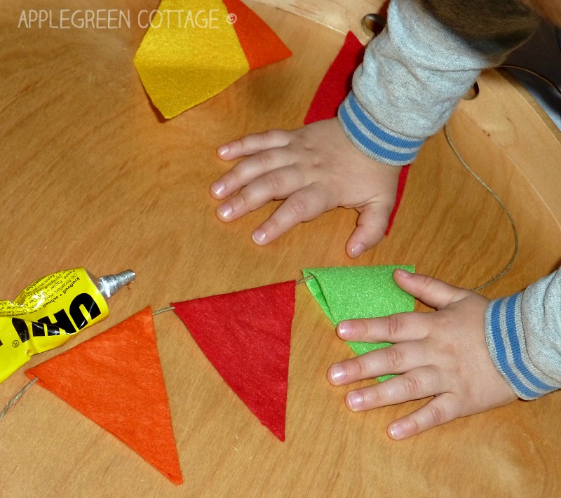 no-sew felt bunting