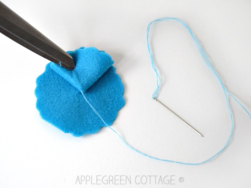 diy felt flowers