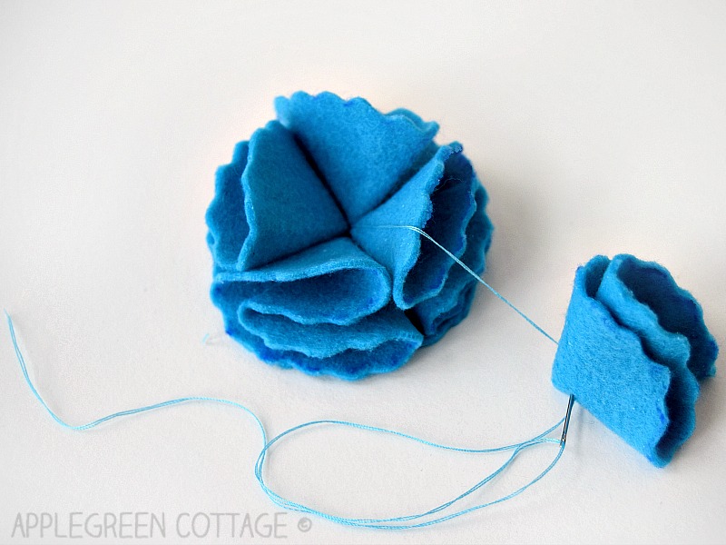 diy felt flowers