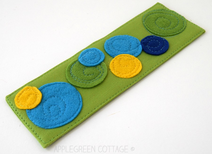 how to sew fabric bookmarks