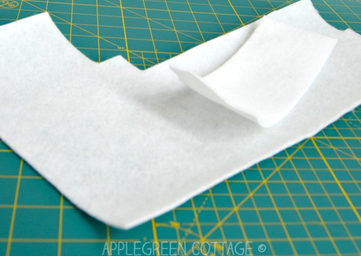 https://www.applegreencottage.com/wp-content/uploads/2017/10/Sewing-tip-batting-scraps-00d-ang.jpg