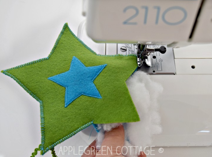 sewing felt star ornaments