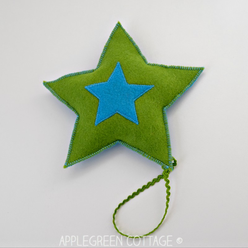 sewing felt star ornaments
