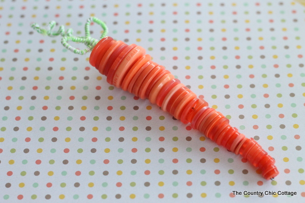 carrot made with buttons