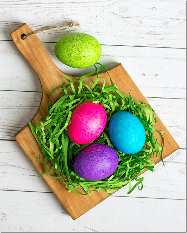 diy painted easter eggs in green and blue