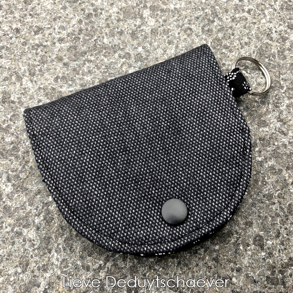 Half moon coin purse pattern