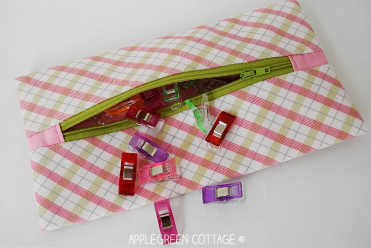 lined zipper pouch with center zipper