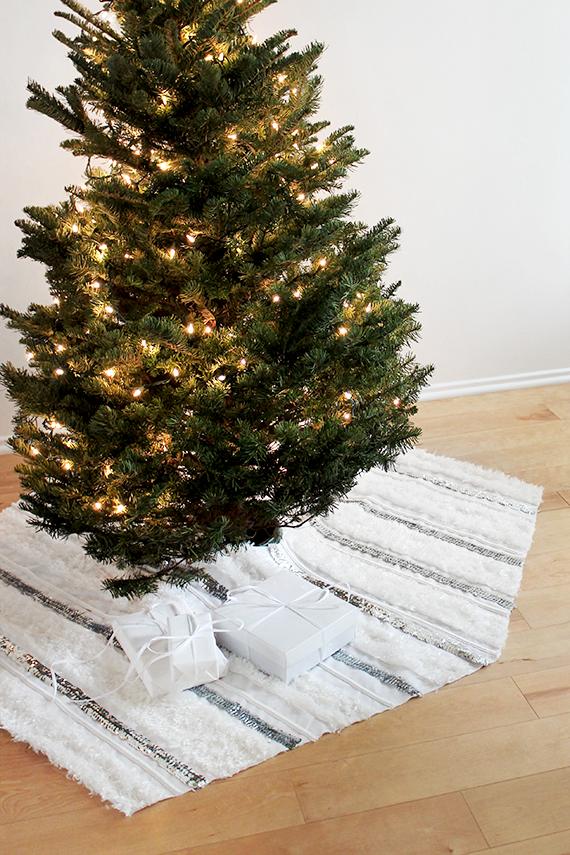 diy Christmas tree skirt