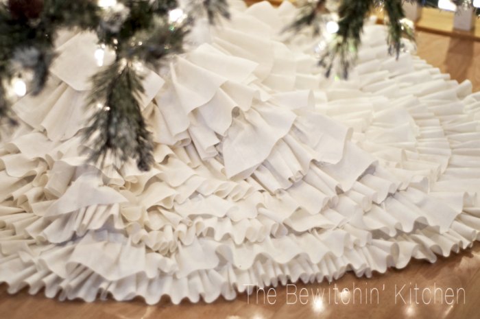 Glitter Star Tree Skirt DIY (No Sew!) - A Beautiful Mess