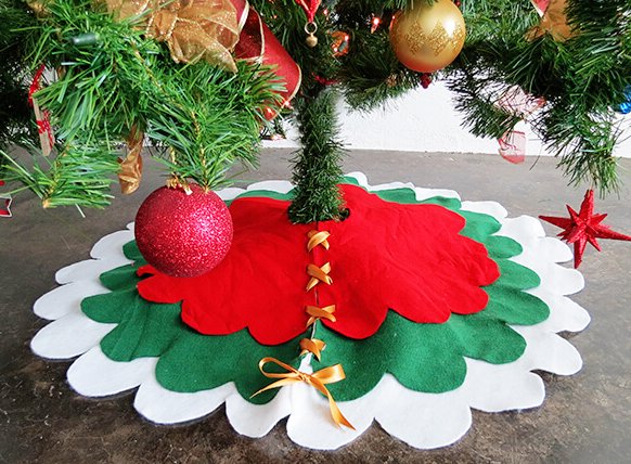 diy tree skirt