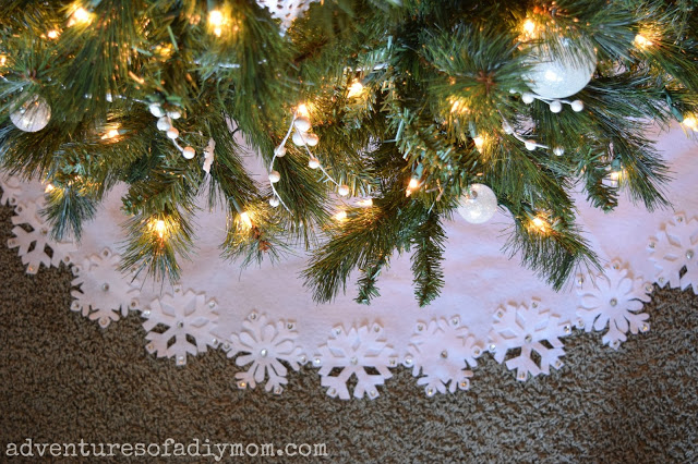 Glitter Star Tree Skirt DIY (No Sew!) - A Beautiful Mess