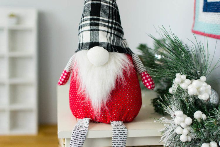 diy Christmas gnomes - tomte tutorials to make diy scandinavian christmas decor