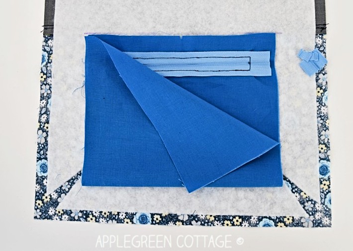 how to sew a zipper pocket