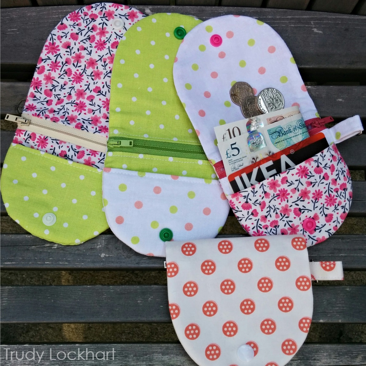 htree finished fabric coin purses using an applegreencottage pattern