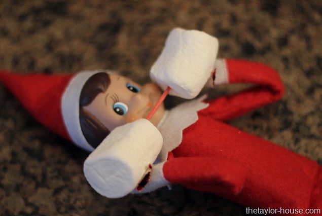 easy elf shelf ideas