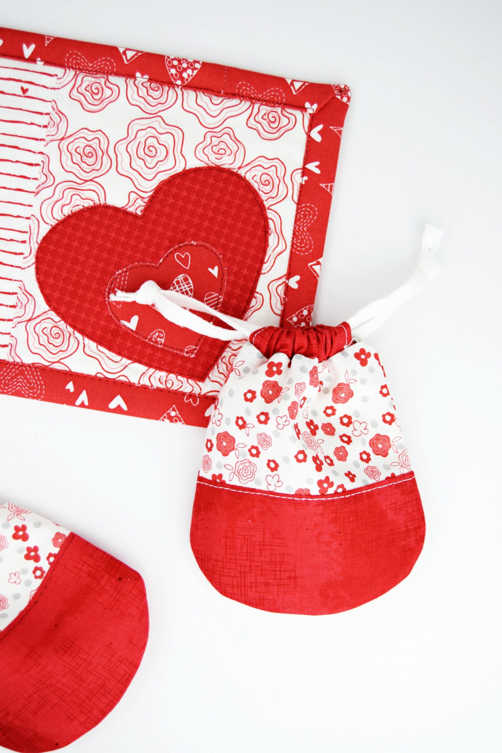 Drawstring Pouch Design Free Drawstring Pouch Pattern - Cutie! - AppleGreen Cottage
