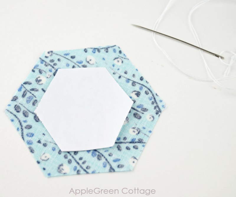 how to cut paper piecing hexagons