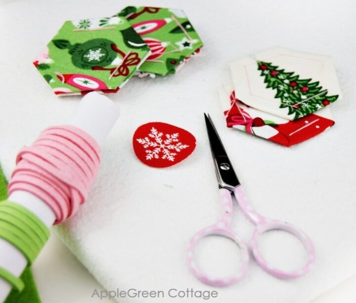 How To Make Gift Tags With Hexies! AppleGreen Cottage