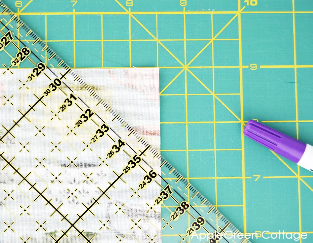 marking and sewing mitered corners 