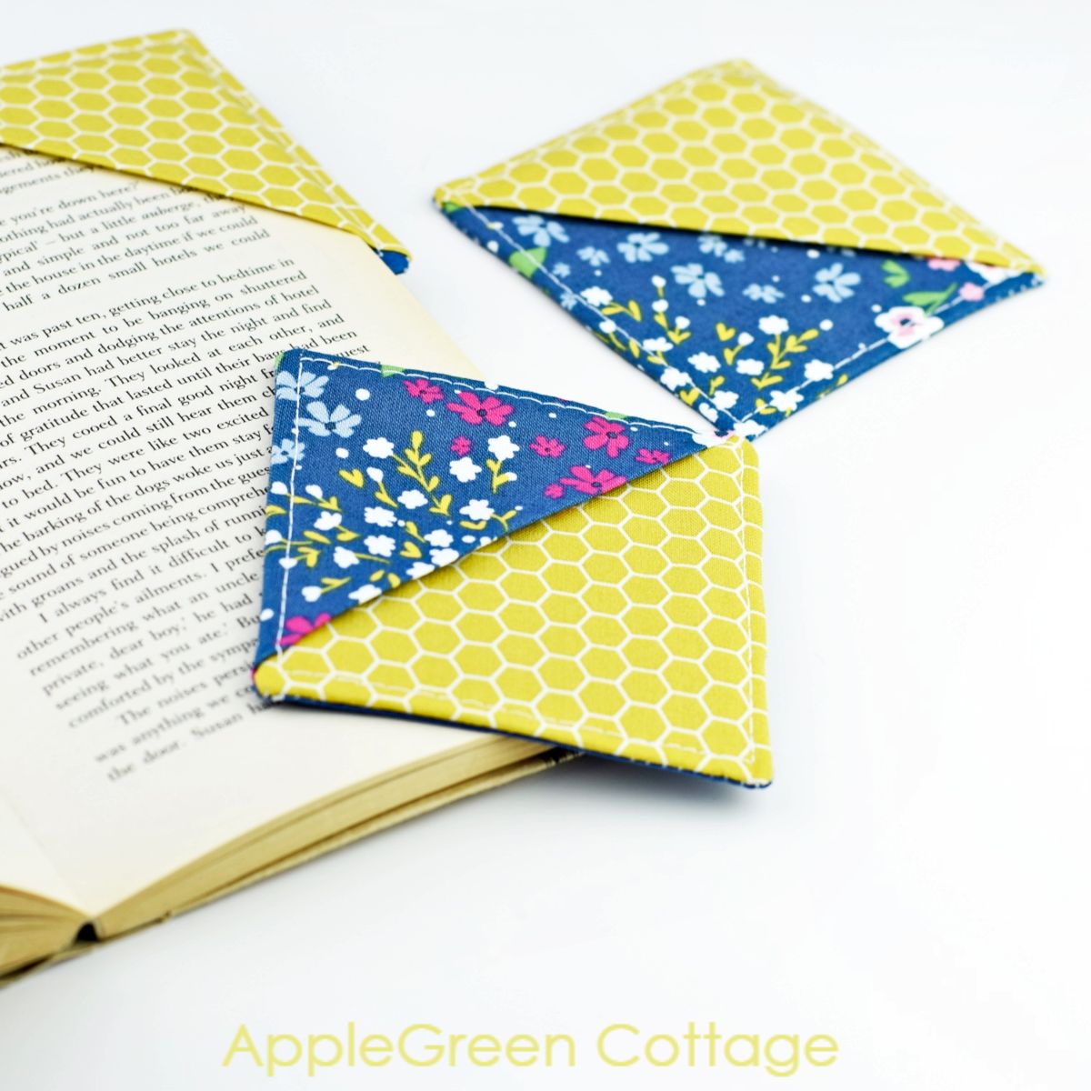 How To Make Corner Bookmarks - AppleGreen Cottage