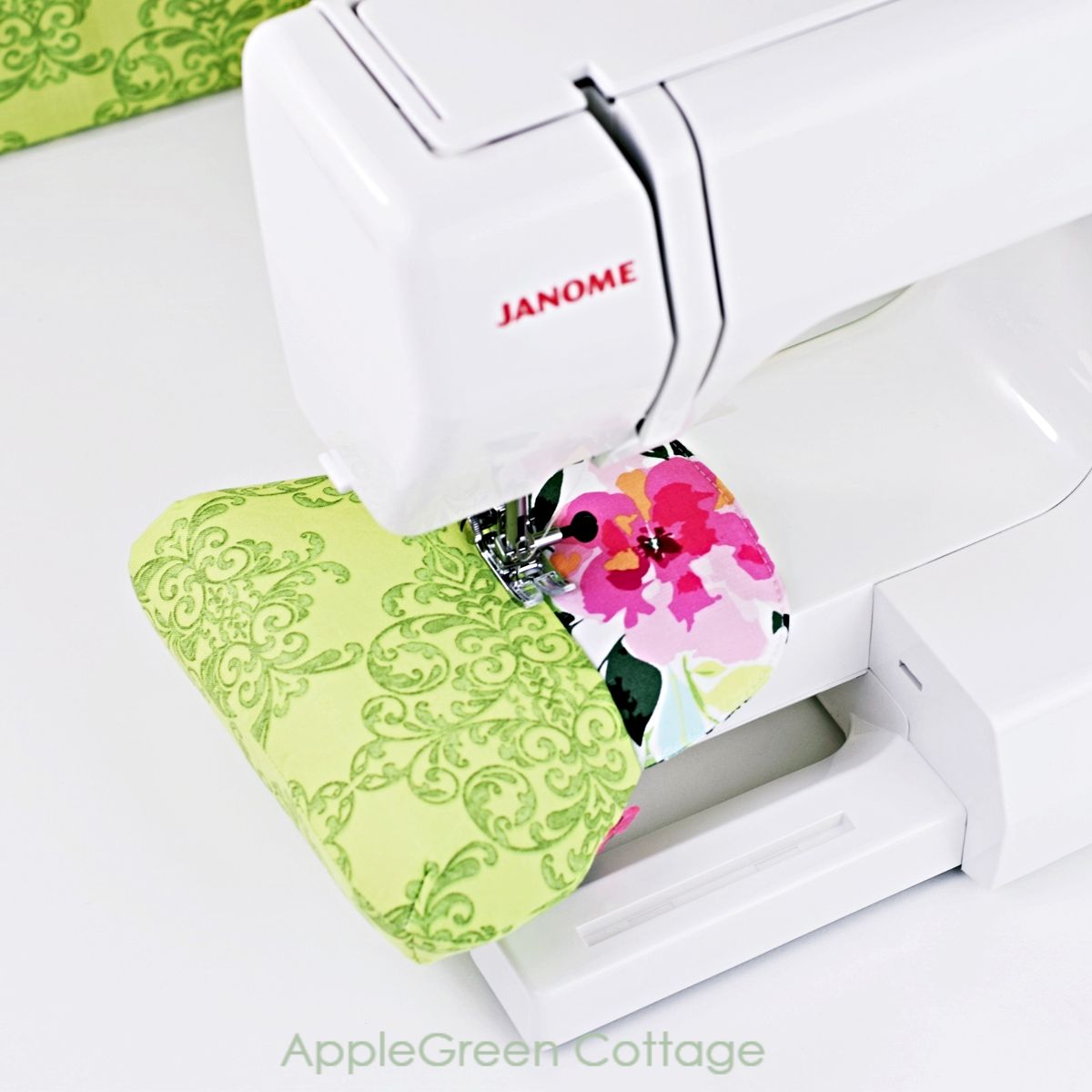 Best Sewing Machine For Beginners in 2023 - AppleGreen Cottage