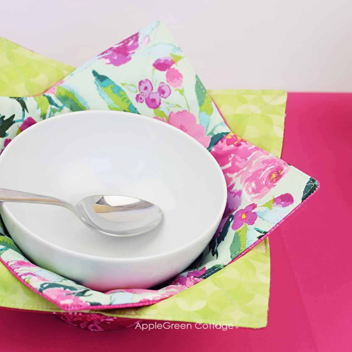 Bowl Cozy Let's Make a Reversible Microwave Safe! - Fun Stuff Crafts