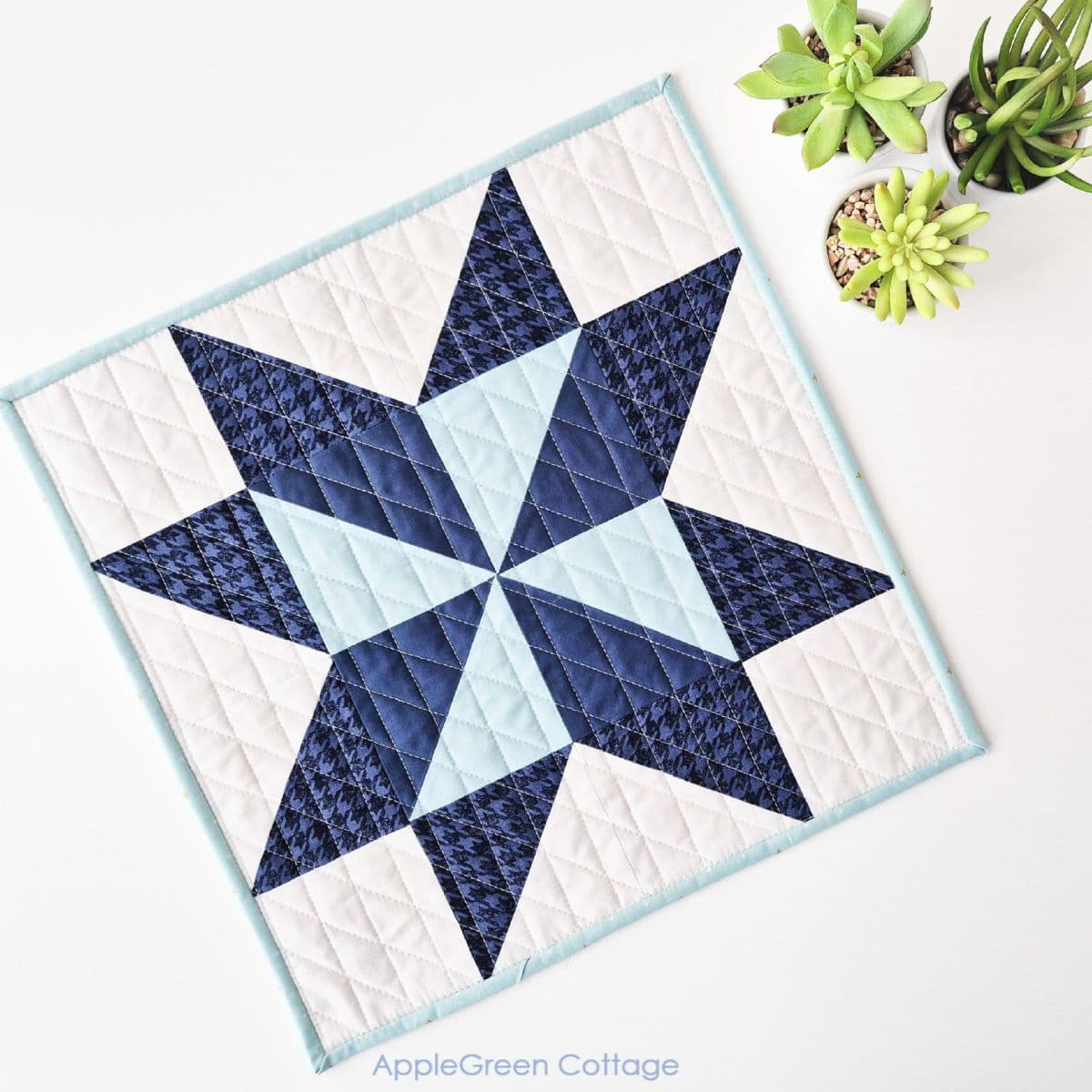 Pinwheel Star - Free Mini Quilt Pattern - AppleGreen Cottage