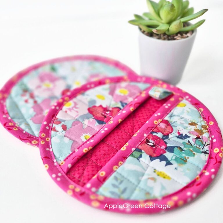Mini Potholder Pattern How To Sew A Round Potholder With Free Pattern - AppleGreen Cottage