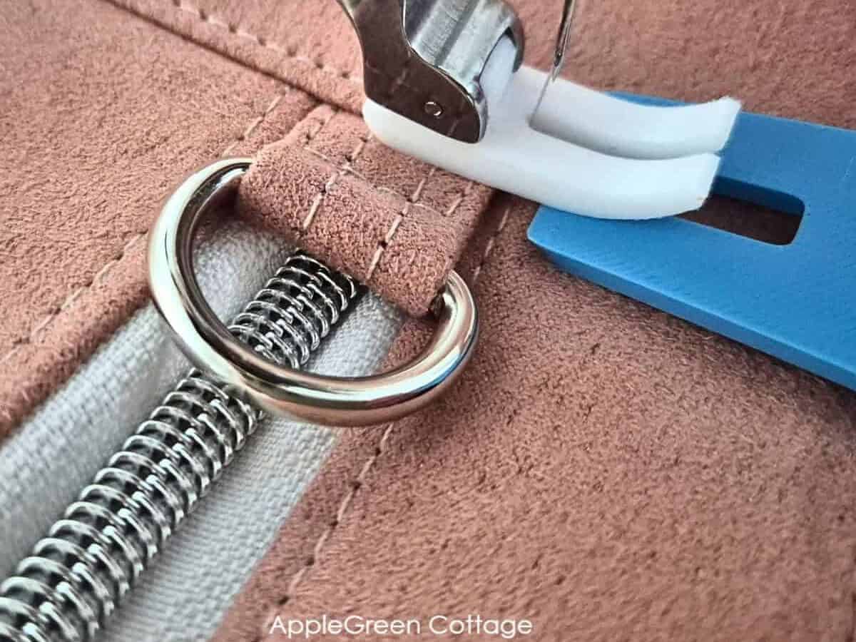 Sewing thick bag layers with clips on a domestic sewing machine