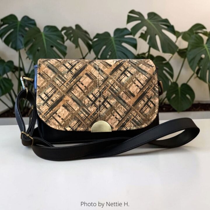 Finished handmade elarina purse in marine vinyl and beautiful printed cork, pattern by applegreencottage.
