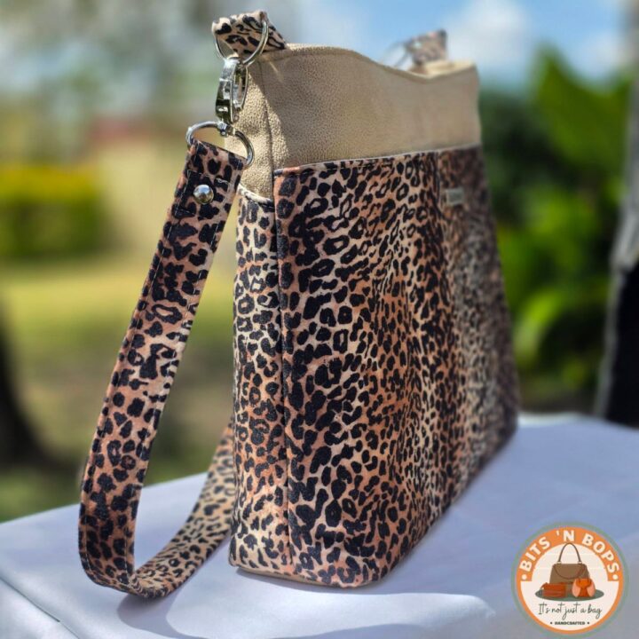 Finished handmade Sirina shoulder bag in marine vinyl and beautiful printed cork, pattern by applegreencottage.